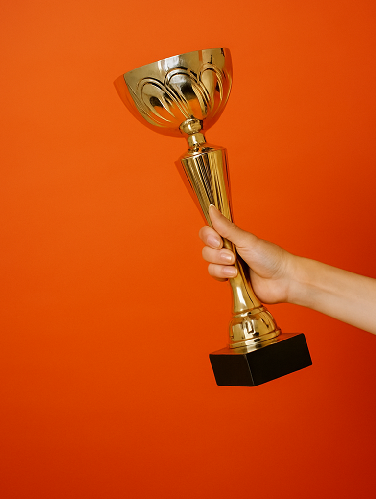 Raih 2 penghargaan OJK atas Komitmen Literasi Keuangan